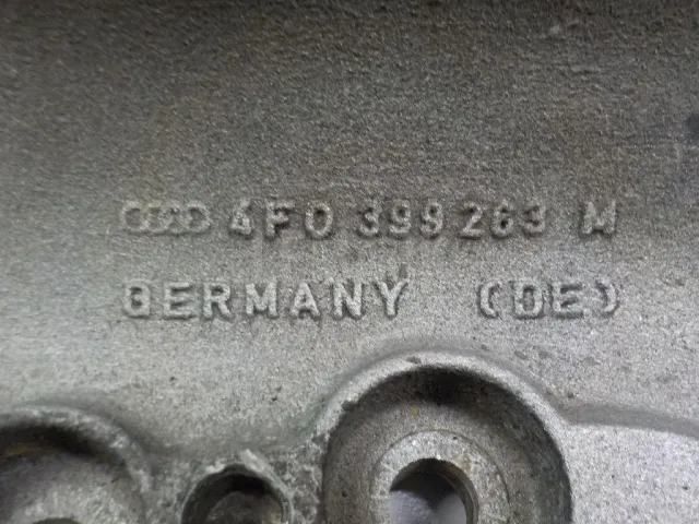 Кронштейн КПП для  Audi A4 [B6] 2000-2004