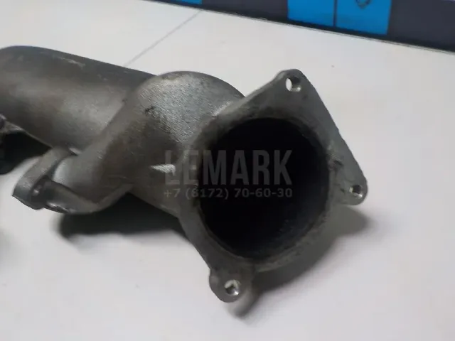 Коллектор впускной для  Audi V8 1988-1994