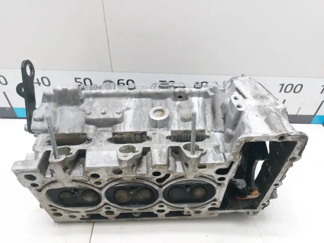 Головка блока для  Cadillac Escalade II 2000-2006