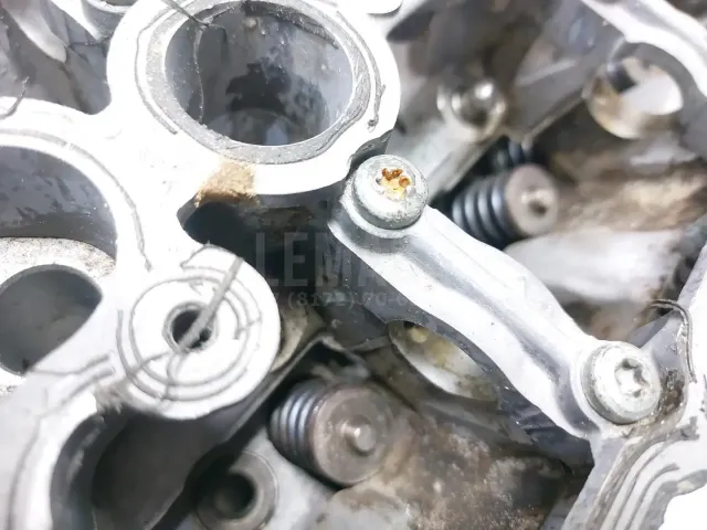 Головка блока для  Cadillac Escalade II 2000-2006