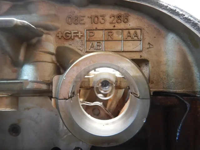 Головка блока для  Audi Allroad quattro 2000-2005