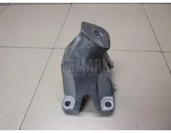 Кронштейн двигателя левый