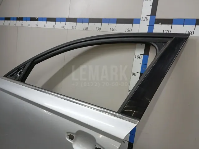 Дверь передняя левая для  Ford Kuga 2008-2012