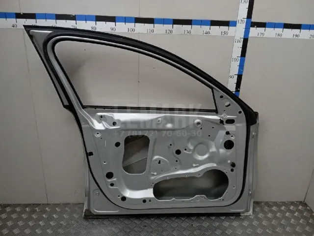 Дверь передняя левая для  Ford Kuga 2008-2012