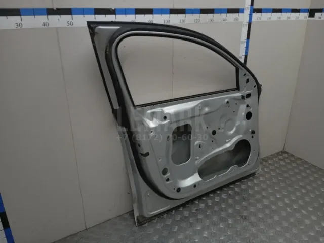 Дверь передняя левая для  Ford Kuga 2008-2012