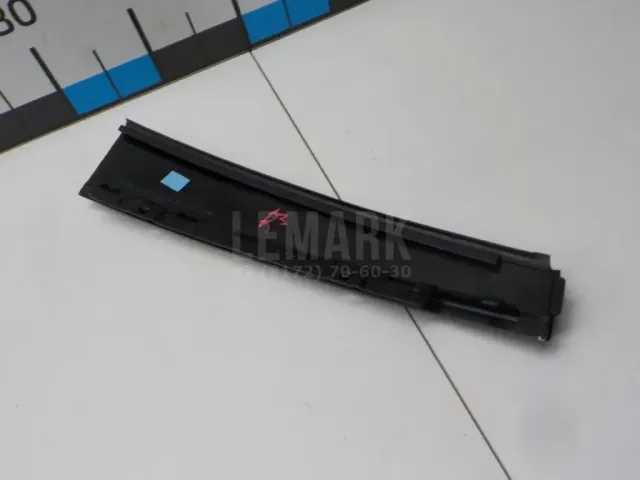 Накладка двери задней правой для  Ford Kuga 2008-2012
