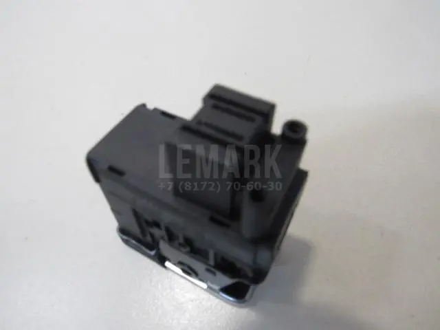 Кнопка фиксатора стояночного тормоза для  Audi A2 [8Z0] 2000-2005