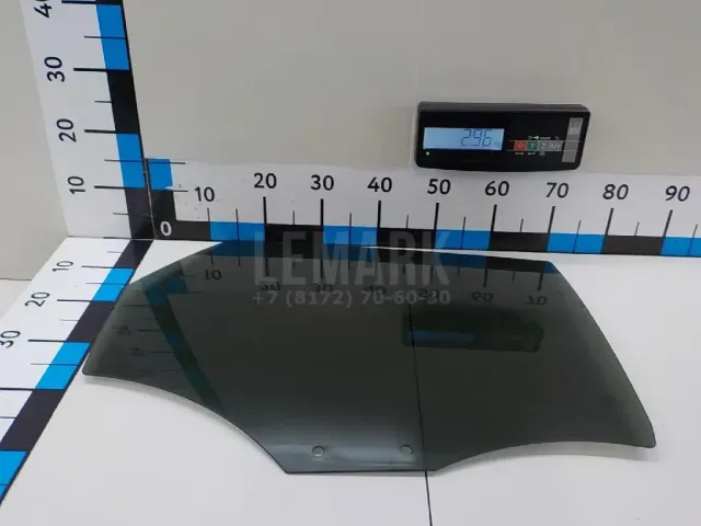 Стекло двери задней правой для  Ford Kuga 2008-2012