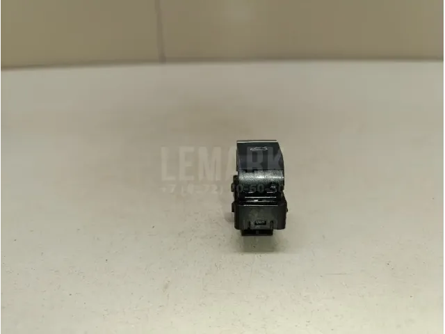 Кнопка открывания багажника для  Audi Q3 (8U) 2012-2018