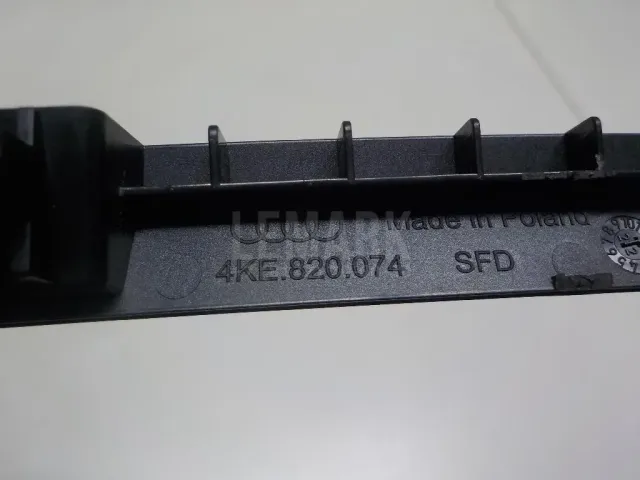 Накладка (кузов внутри) для  Audi A4 [B6] 2000-2004