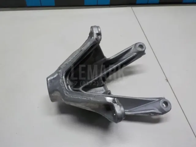 Кронштейн двигателя правый для  Ford Edge 2007-2015