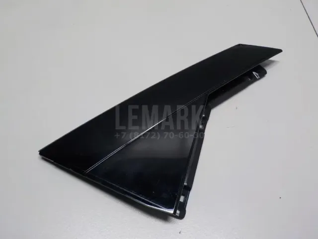 Накладка двери задней правой для  BMW 2-serie F22/F23/F87 2013-2020