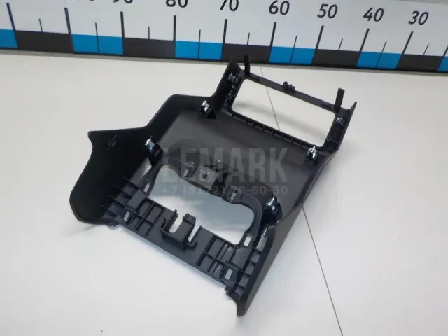 Накладка (кузов внутри) для  Ford Escape EUR 2007-2009