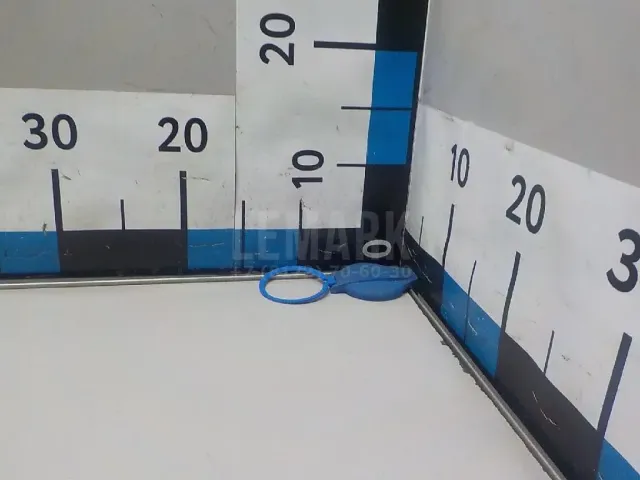 Крышка бачка омывателя