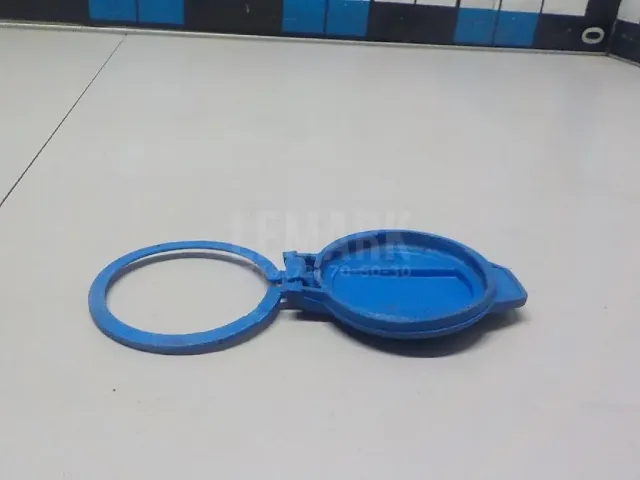 Крышка бачка омывателя