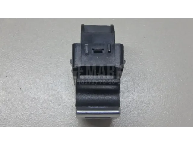 Кнопка стеклоподъемника для  Chrysler 300C 2011-2023