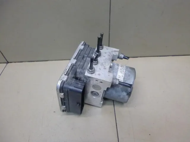 Блок ABS (насос)