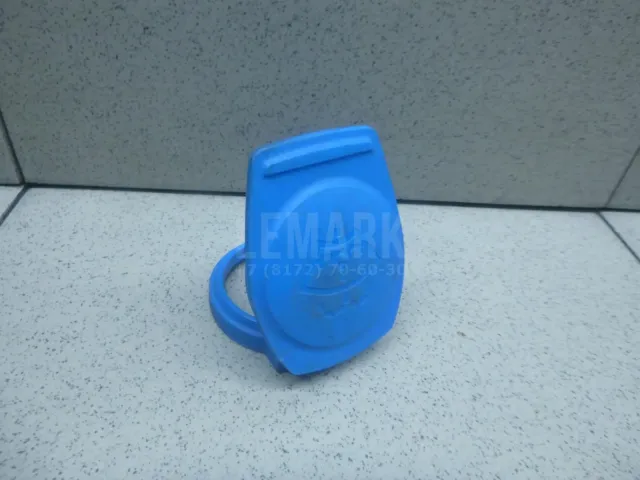 Крышка бачка омывателя