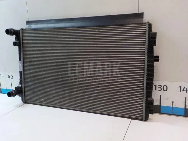 Радиатор основной для  BMW X3 E83 2004-2010