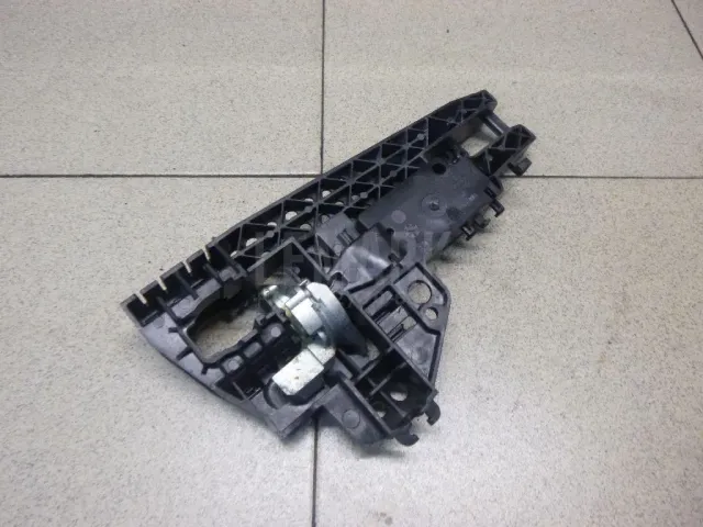 Кронштейн ручки для  Ford Kuga 2008-2012