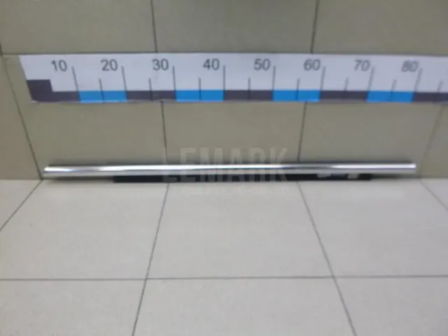 Накладка стекла заднего правого
