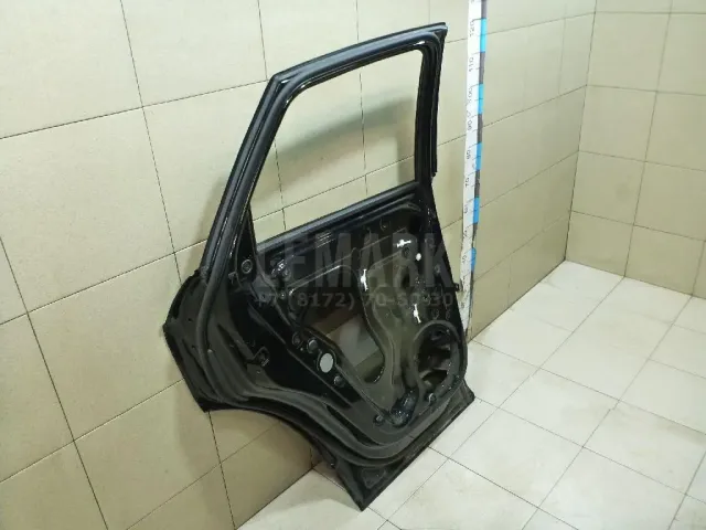 Дверь задняя левая
