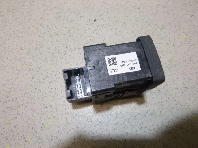 Кнопка фиксатора стояночного тормоза для  FAW Besturn X80 2014-2022