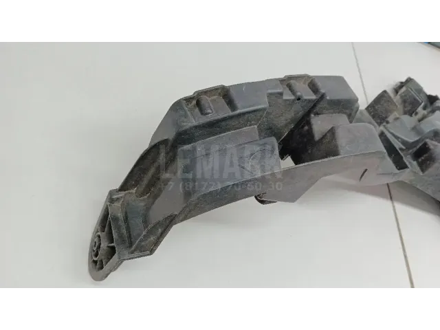 Направляющая заднего бампера левая для  Ford S-MAX 2006-2015