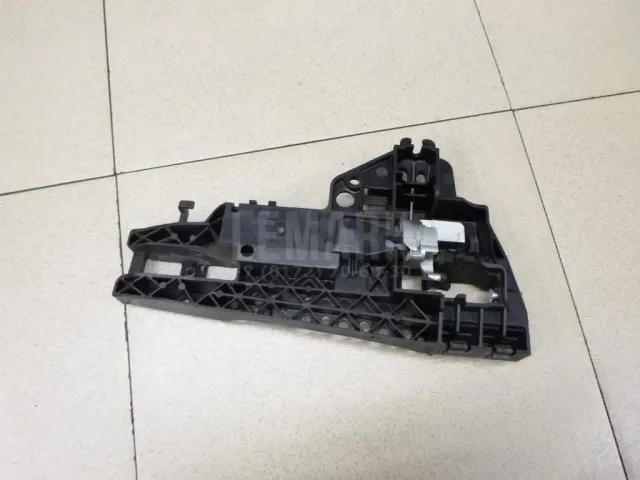 Кронштейн ручки для  Ford Kuga 2008-2012