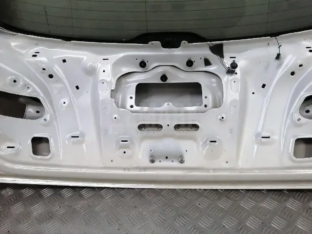 Дверь багажника для  Audi A1 (8X) 2010-2018
