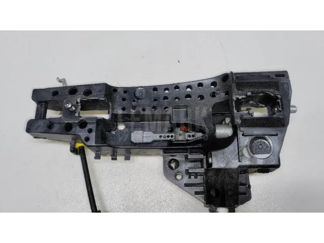 Кронштейн ручки для  Ford Kuga 2008-2012