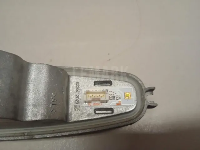 Указатель поворота для  Audi A6 [C5] 1997-2004