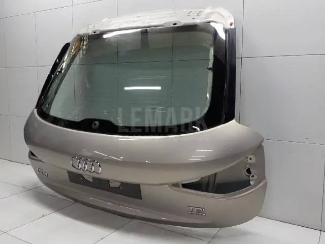 Дверь багажника со стеклом