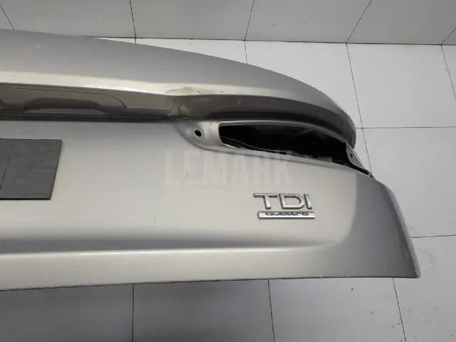 Дверь багажника со стеклом