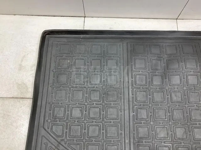 Коврик багажника