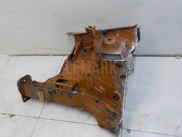 Лонжерон передний правый для  Cadillac De Ville 1999-2005