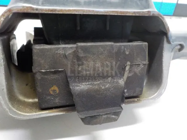 Опора КПП левая для  Geely Coolray (SX11) 2018