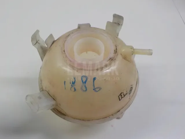 Бачок расширительный
