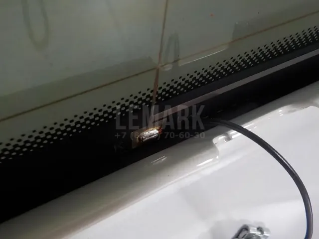 Дверь багажника со стеклом