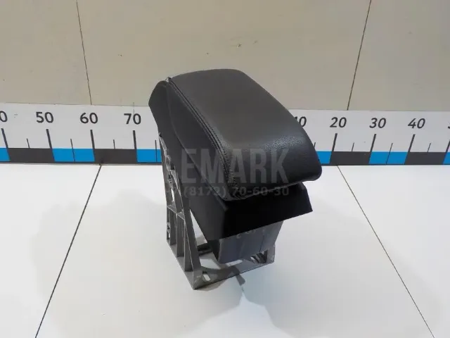 Подлокотник
