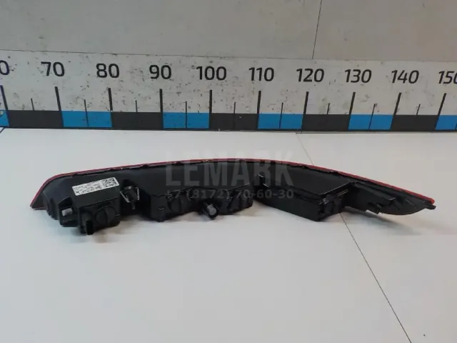 Фонарь задний в бампер правый для  Ford C-MAX 2010-2019