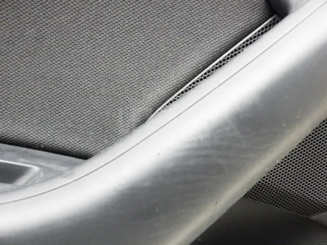 Обшивка двери передней левой для  Ford Mondeo III 2000-2007
