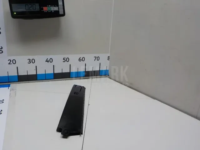 Накладка двери задней правой