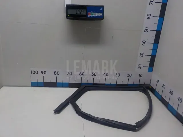 Направляющая стекла двери для  GM Pontiac Aztek 2001-2005