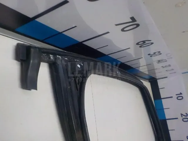 Направляющая стекла двери для  GM Pontiac Aztek 2001-2005