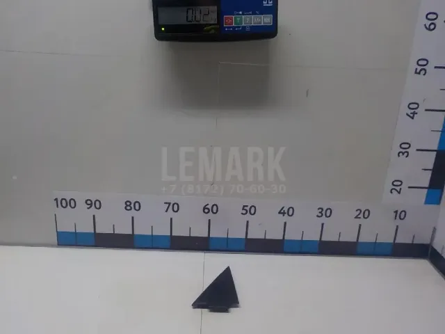 Накладка двери задней правой