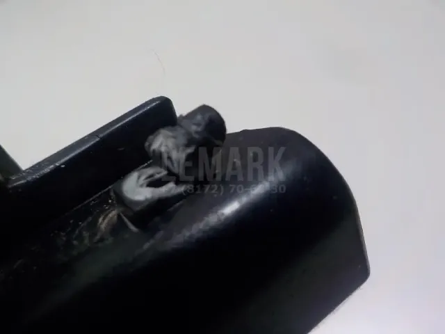 Кронштейн форсунки омывателя фары