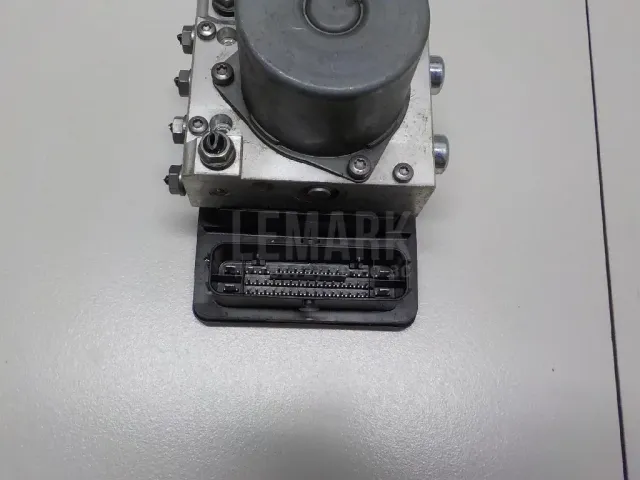 Блок ABS (насос)