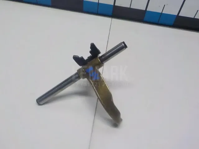 Вилка включения передачи