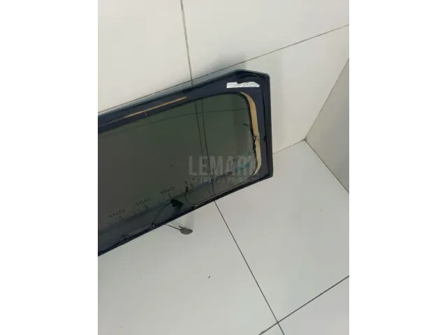 Стекло двери багажника для  Ford Fiesta 2008-2019